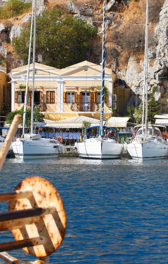 Symi Blue Port Apartment Eksteriør bilde