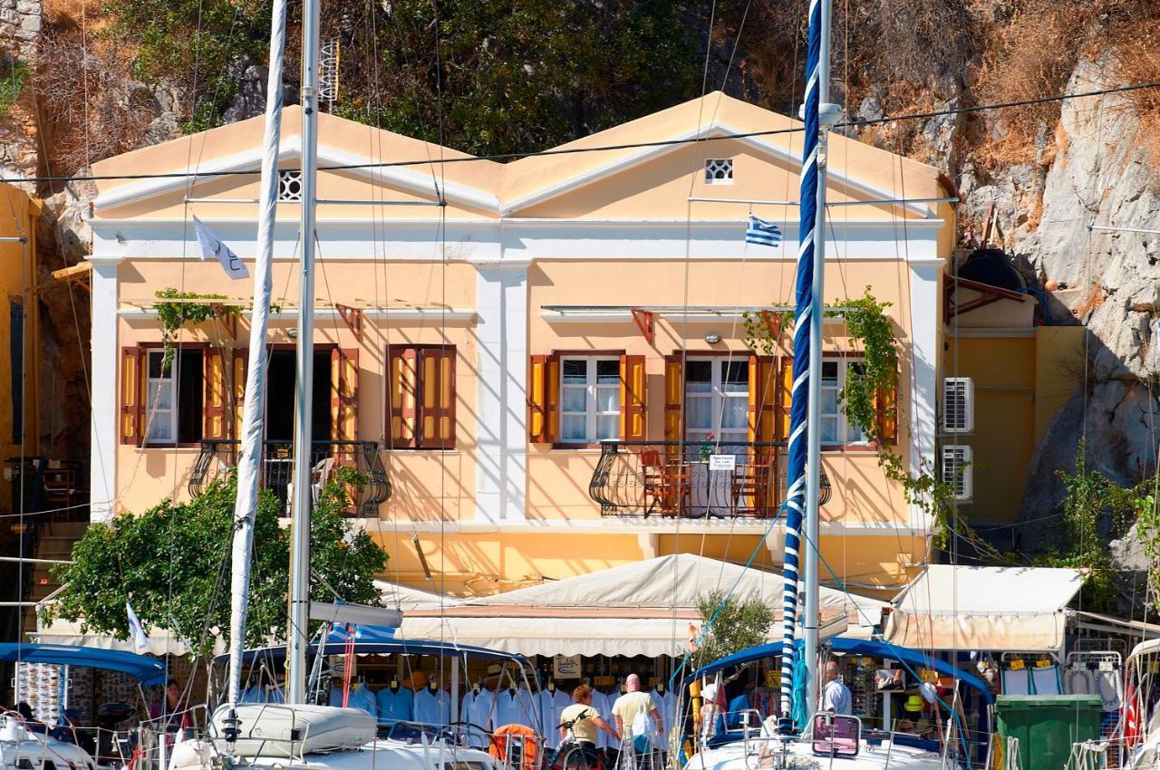 Symi Blue Port Apartment Eksteriør bilde