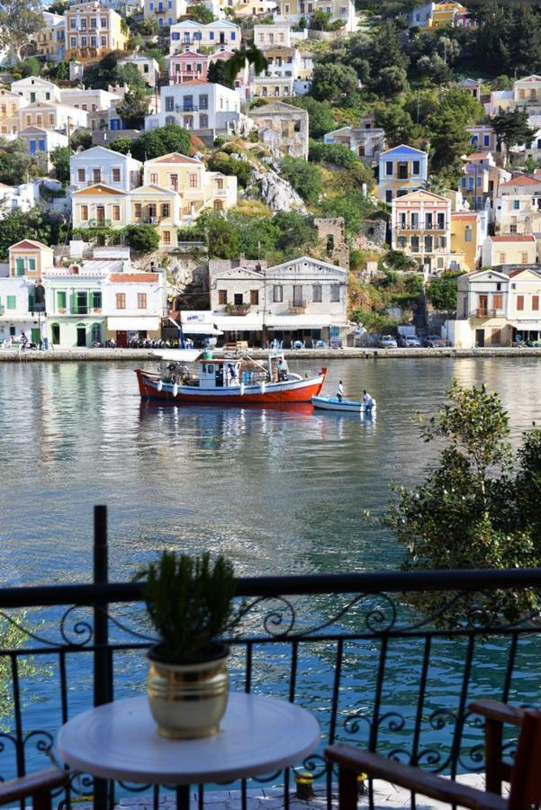 Symi Blue Port Apartment Eksteriør bilde